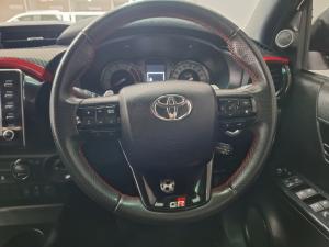 Toyota Hilux 2.8 GD-6 GR-S 4X4 automaticD/C - Image 8