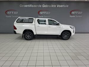 Toyota Hilux 2.4 GD-6 Raider 4X4 automaticD/C - Image 3
