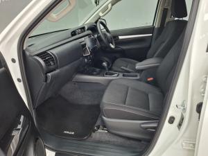 Toyota Hilux 2.4 GD-6 Raider 4X4 automaticD/C - Image 7