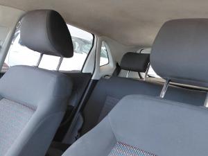 Volkswagen Polo Vivo 1.4 Trendline - Image 17