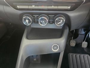 Nissan Magnite 1.0T Acenta CVT - Image 7