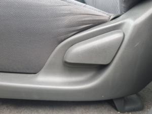 Toyota Hilux 2.5D-4D SRX 4X4D/C - Image 18