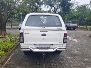 Toyota Hilux 2.5D-4D SRX 4X4D/C - Image 5