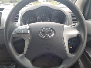 Toyota Hilux 2.5D-4D SRX 4X4D/C - Image 8