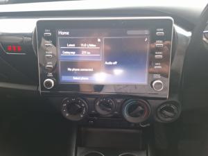 Toyota Hilux 2.4 GD-6 Raider X 4X4 automaticD/C - Image 14