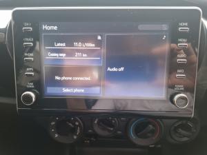 Toyota Hilux 2.4 GD-6 Raider X 4X4 automaticD/C - Image 15