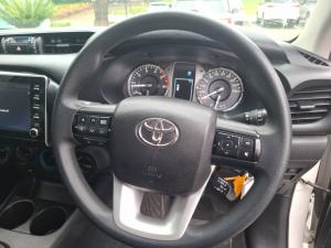 Toyota Hilux 2.4 GD-6 Raider X 4X4 automaticD/C - Image 8