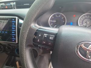 Toyota Hilux 2.4 GD-6 RB SRXS/C - Image 9