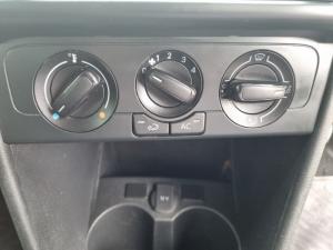 Volkswagen Polo Vivo 1.4 Trendline - Image 16