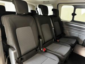 Volkswagen Transporter Kombi 2.0 TDi Commerce automatic - Image 10