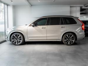 Volvo XC90 B5 AWD Ultra Dark - Image 2