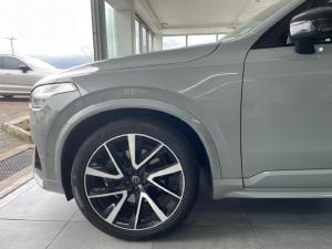 Volvo XC90 B5 AWD Ultra Dark - Image 8