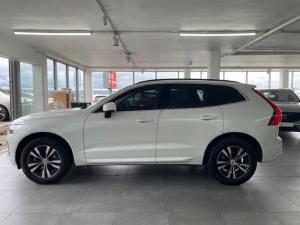 Volvo XC60 B5 AWD Essential - Image 2