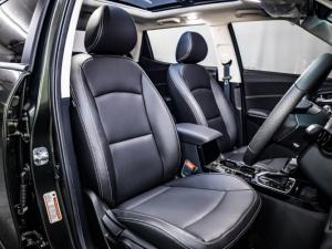 Mahindra XUV 3XO 1.2T AX7L - Image 12