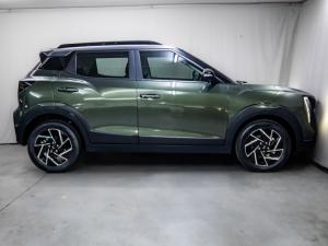 Mahindra XUV 3XO 1.2T AX7L - Image 16