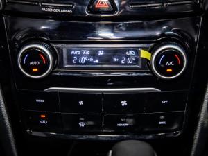 Mahindra XUV 3XO 1.2T AX7L - Image 8