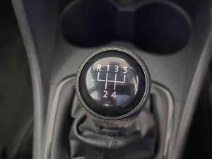 Volkswagen Polo Vivo hatch 1.4 Trendline - Image 10