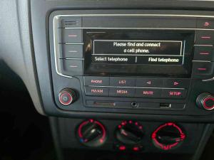 Volkswagen Polo Vivo hatch 1.4 Trendline - Image 12