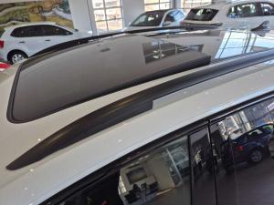 Volkswagen Tiguan 2.0TDI R-Line 4Motion - Image 6