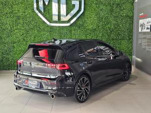 Volkswagen Golf GTI - Image 4