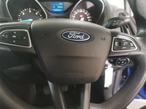 Ford Focus hatch 1.6TDCi Ambiente - Image 10