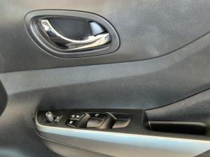 Nissan Navara 2.5DDTi double cab LE - Image 14