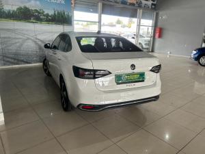 Volkswagen Polo sedan 1.0TSI Style - Image 4