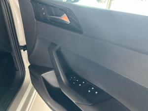 Volkswagen Polo hatch 1.0TSI Life auto - Image 7