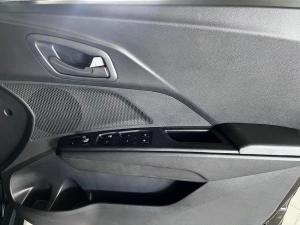 Mahindra XUV 3XO 1.2T MX2 auto - Image 7