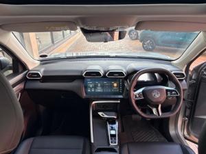 MG ZS Pro 1.5T Luxury - Image 6