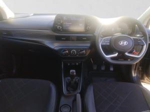 Hyundai i20 1.2 Premium - Image 13