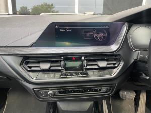 BMW 1 Series 118i Sport Line - Image 20