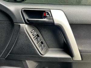 Toyota Land Cruiser Prado 3.0DT TX - Image 19