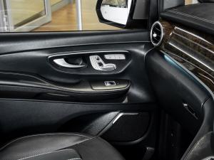 Mercedes-Benz V-Class V250d Avantgarde AMG Line - Image 16