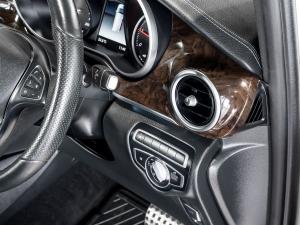 Mercedes-Benz V-Class V250d Avantgarde AMG Line - Image 19
