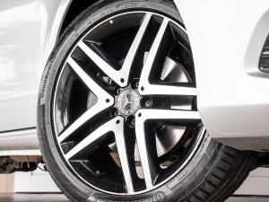 Mercedes-Benz V-Class V250d Avantgarde AMG Line - Image 5