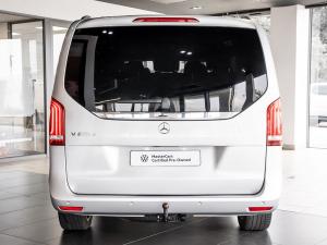 Mercedes-Benz V-Class V250d Avantgarde AMG Line - Image 9
