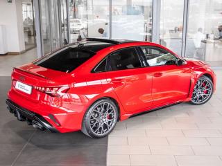 Audi RS3 sedan quattro