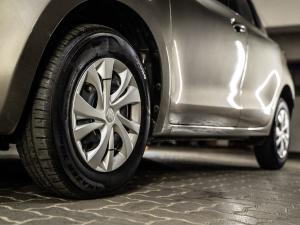 Suzuki Swift 1.2 GL - Image 8