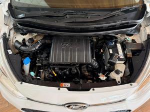 Hyundai Grand i10 1.2 Fluid - Image 12