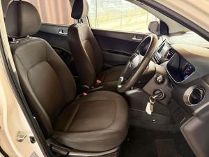 Hyundai Grand i10 1.2 Fluid - Image 15
