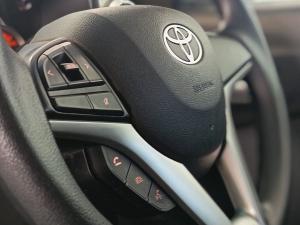 Toyota Vitz 1.0 XR manual - Image 17