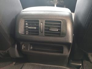 Nissan Navara 2.5DDTi double cab LE Plus 4x4 - Image 17