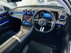 Mercedes-Benz C-Class C200 Avantgarde - Image 4