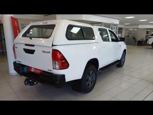 Toyota Hilux 2.4GD-6 double cab 4x4 Raider manual - Image 2