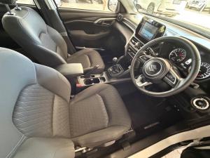 Suzuki Grand Vitara 1.5 GL manual - Image 14