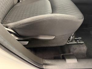 Suzuki Grand Vitara 1.5 GL manual - Image 16