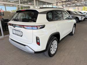 Suzuki Grand Vitara 1.5 GL manual - Image 2