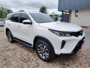 Toyota Fortuner 2.8GD-6 4x4 VX - Image 1