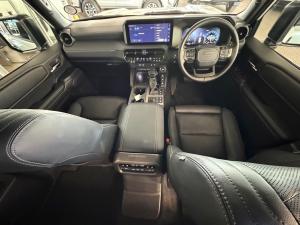 Toyota Land Cruiser Prado 2.8GD VX-R - Image 6